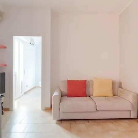 Guesthost - Cozy Nest In Washington District Mediolan